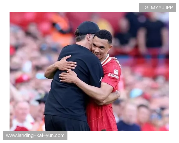 阿诺德前场断球后一脚妙传利物浦得手